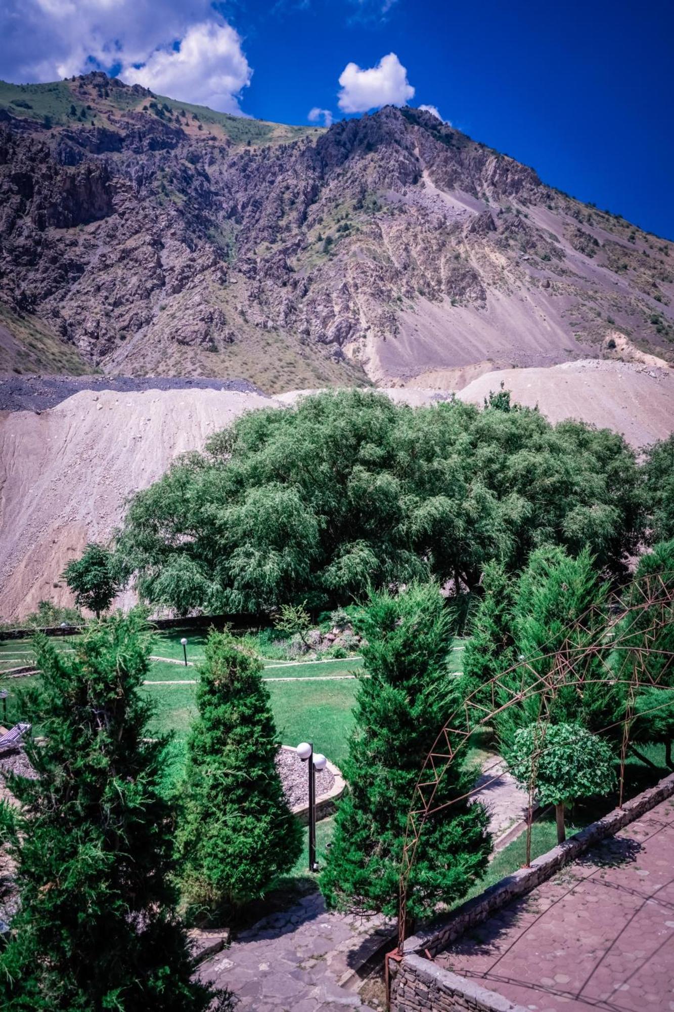 Chatcal Mountains Resort Burchmulla المظهر الخارجي الصورة