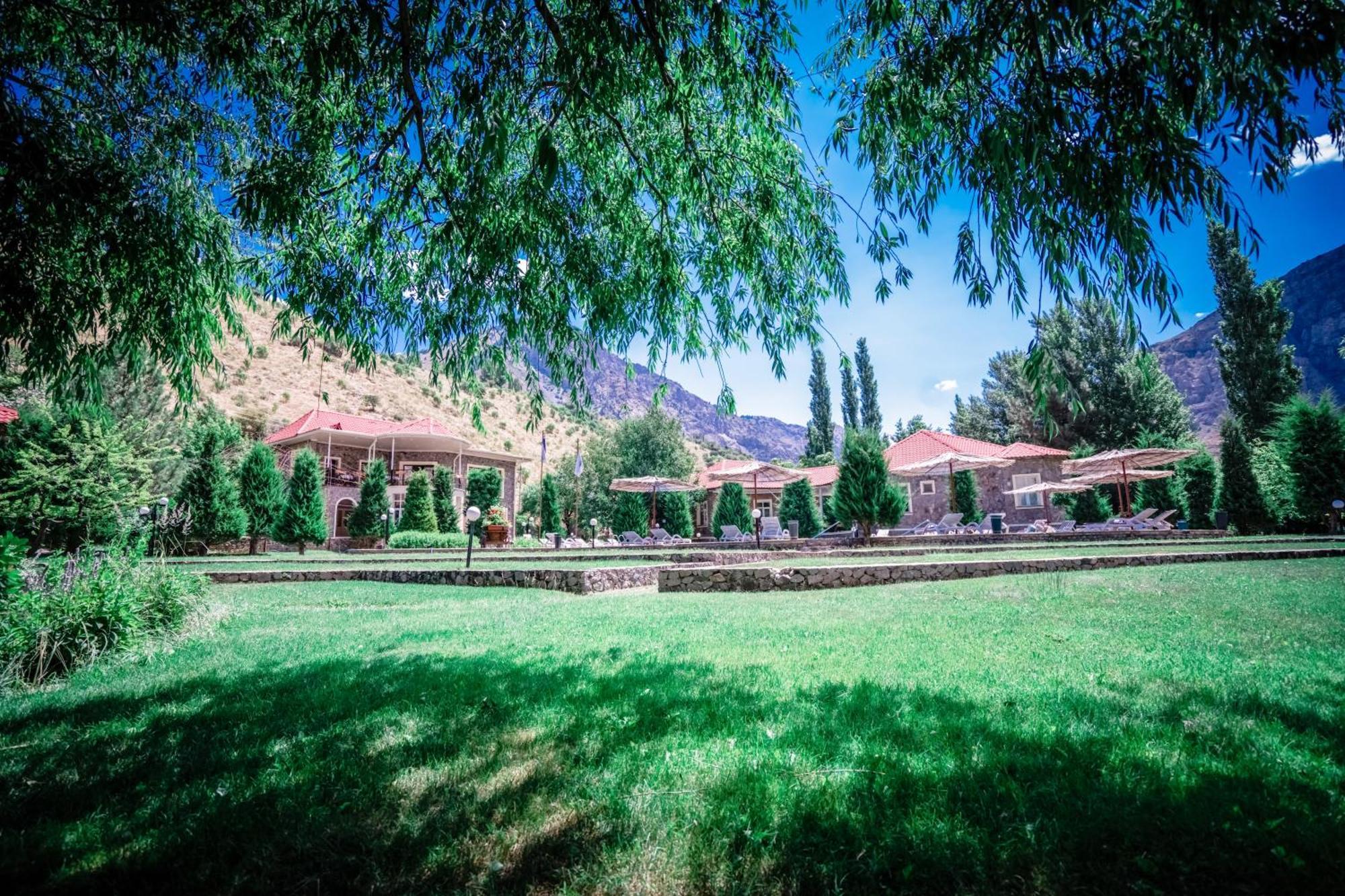 Chatcal Mountains Resort Burchmulla المظهر الخارجي الصورة