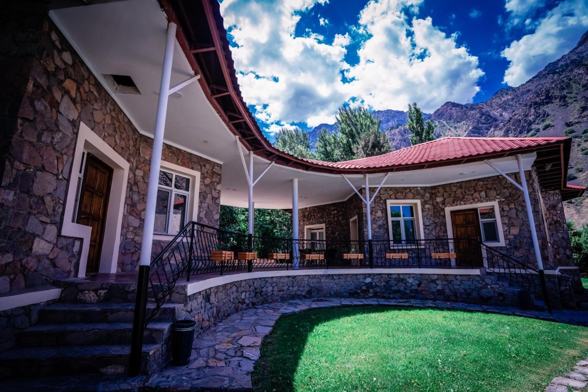 Chatcal Mountains Resort Burchmulla المظهر الخارجي الصورة